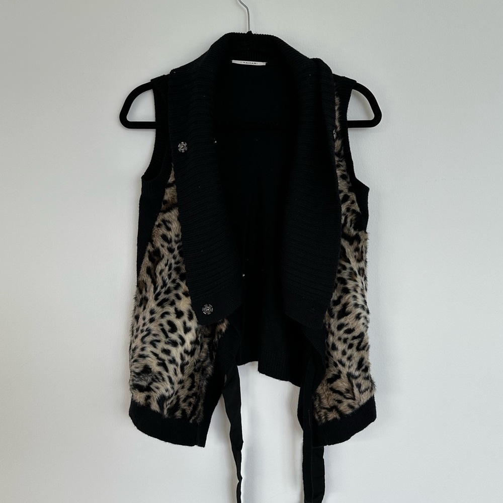 Tahari - Animal Print Faux Fur Sweater Vest | Size XS/Small